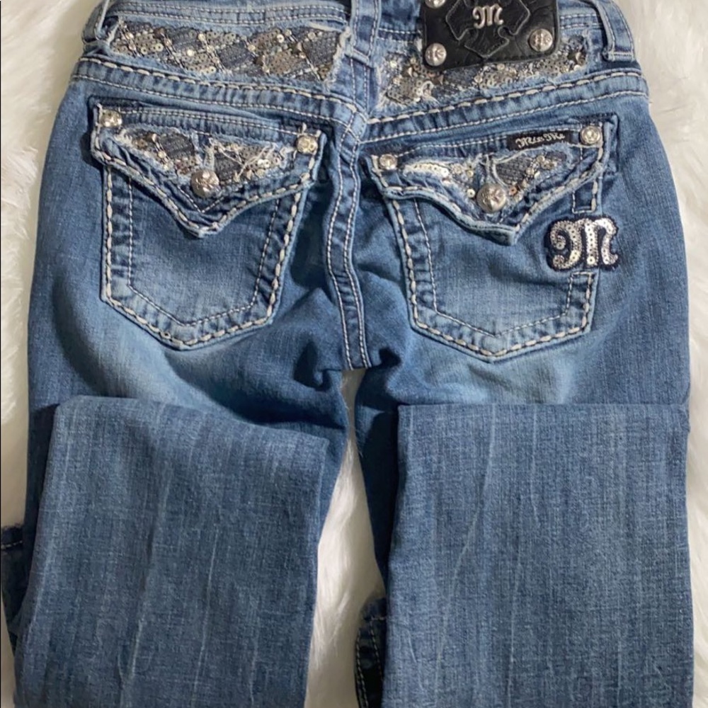 Jeans - Picture 2 of 3